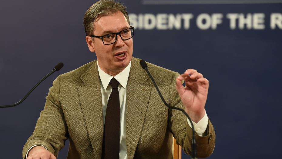 SASUĆE IM SVE U LICE! Predsednik Vučić će sutra u 18 časova odgovoriti ustašama i Tadiću i najaviti formiranje nove Vlade!