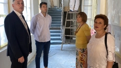 OPŠTINA SAVSKI VENAC: Nastavlja se finansiranje uređenja ulaza stambenih zgrada (FOTO)