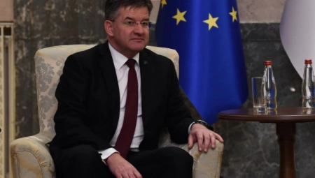 LAJČAK POTPUNO PROMENIO PLAN "Ne smemo da dozvolimo da dođe do neke krize"