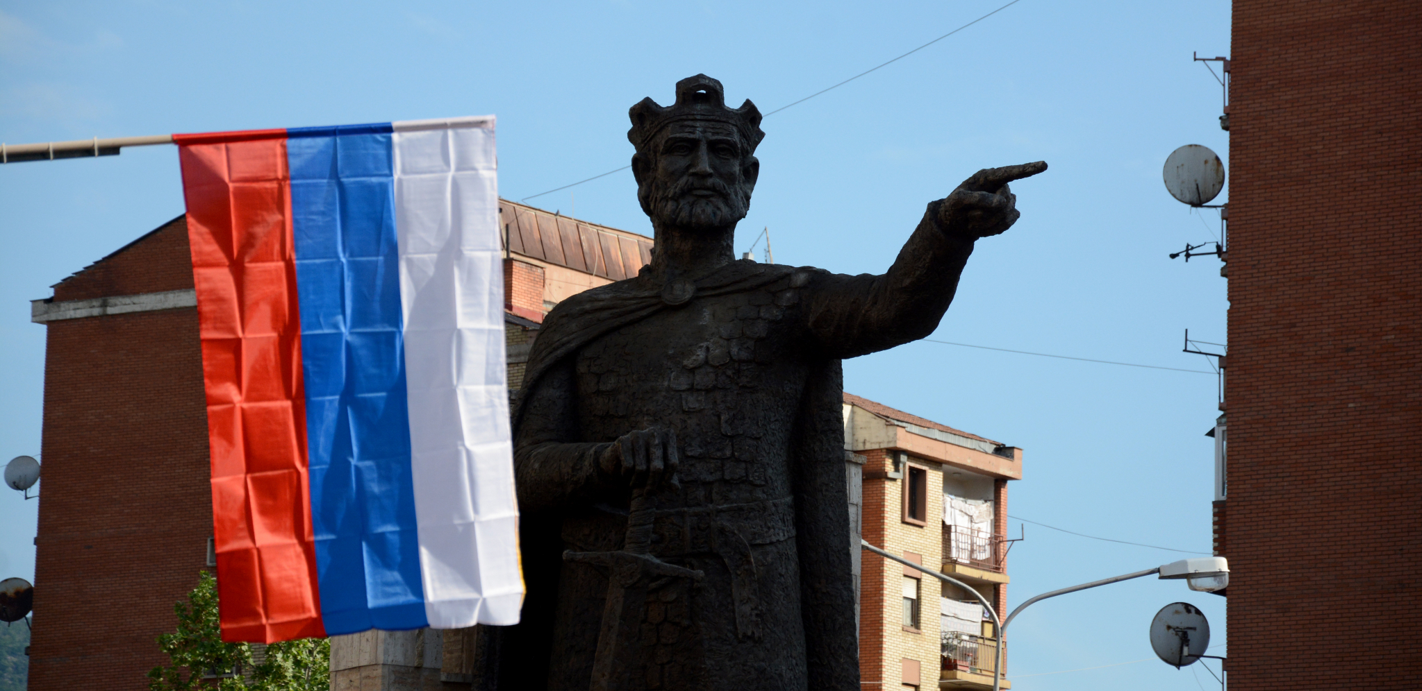 JOŠ SAMO DA NAM STAVE ŽUTE TRAKE Srbi sa Kosova i Metohije: Albanci čine sve da nam zagorčaju život!