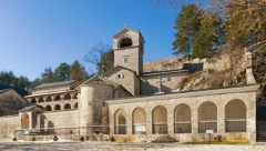 NOVA PROVOKACIJA PROTIV SPC Cetinjske vlasti osporavaju prava Mitropolije crnogorsko-primorske