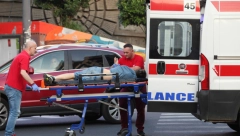 ŽENU UDARIO TROLEJBUS U MAKEDONSKOJ ULICI Hitna pomoć stigla na mesto nesreće