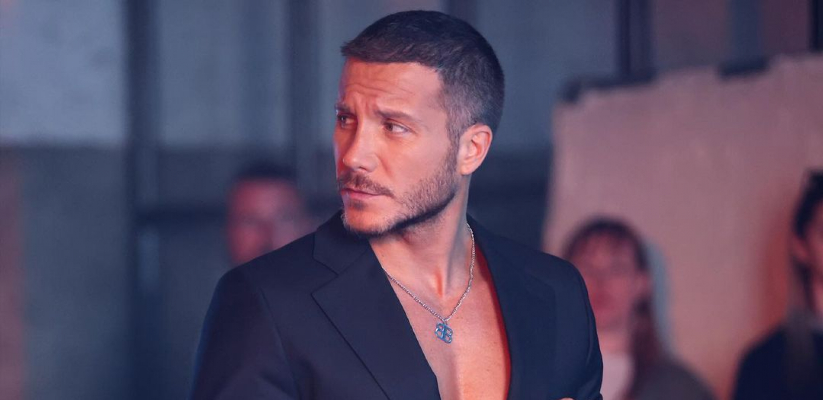 USIJAO DRUŠTVENE MREŽE Saša Kovačević se skinuo na Tajlandu i pokazao IZVAJANO TELO (FOTO)