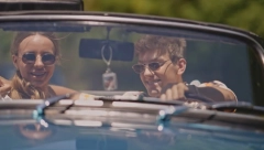 JEDAN DETALJ GA JE POTPUNO RAZOTKRIO Da li je Andrija Jo iskopirao spot crnogorske pevačice? (FOTO)