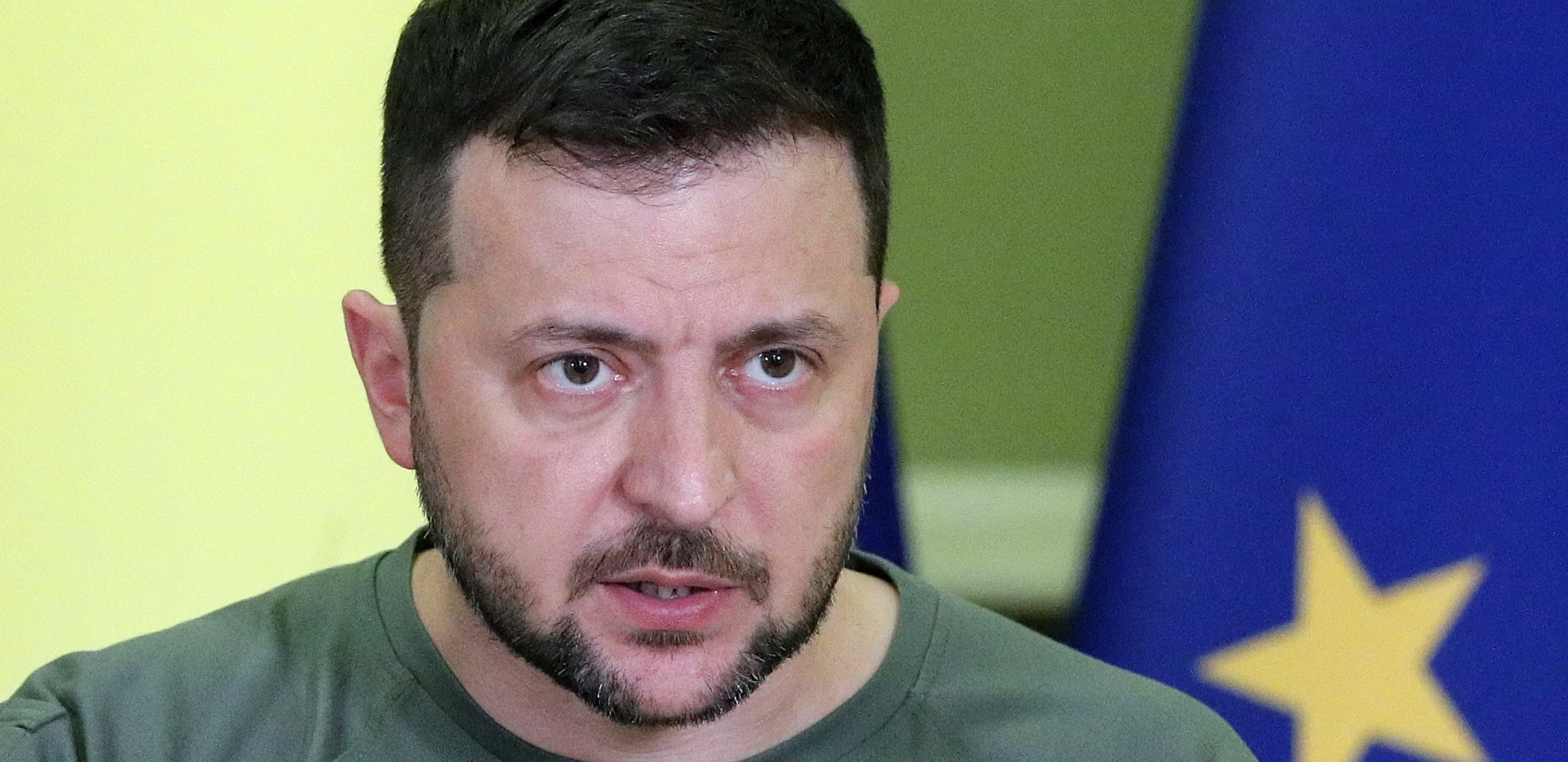 "PROSJAK KOJI TRAŽI MILOSTINJU" Amerikanci brutalno razapeli Zelenskog!