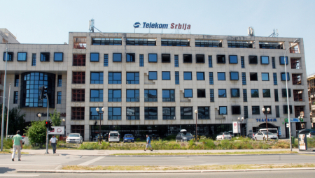 DOBRE VESTI Uspešno poslovanje preduzeća koje obeležava 25 godina postojanja Od Telekoma državi i građanima 6,7 milijardi!