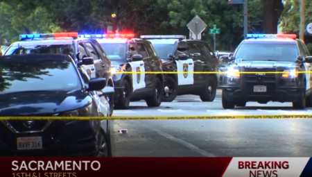 NOVA PUCNJAVA U SAKRAMENTU Sevalo na sve strane, ima mrtvih i ranjenih (VIDEO)