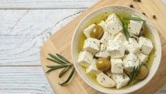 Kao obrok ili prilog: Marinirani feta sir