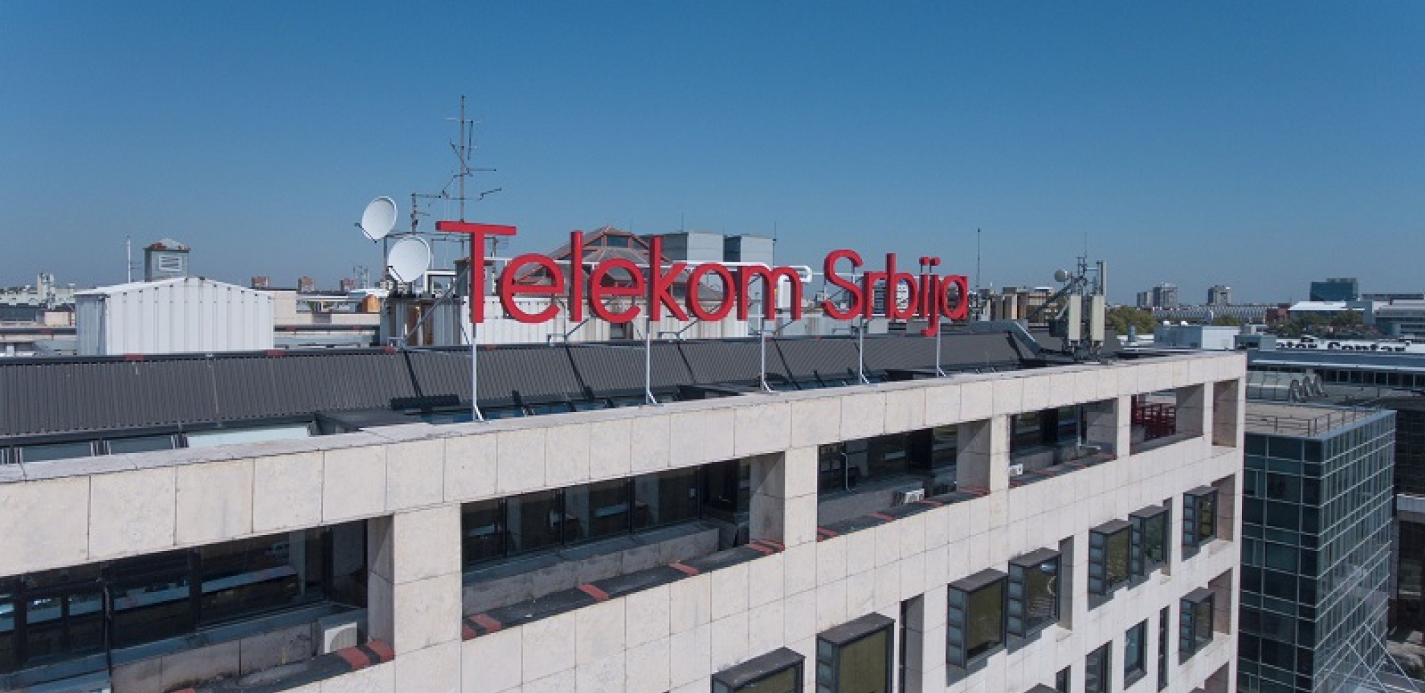 TELEKOM OBARA REKORDE Dao državi 4 milijarde evra, dok konkurencija gubi korisnike i zakida na porezima