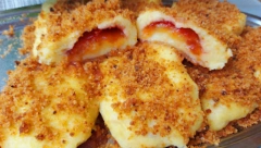 OVAKO NEŠTO JOŠ NISTE PROBALI Napravite ovaj voćni kolač sa šljivama (VIDEO)