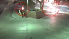 ZAPALIO PRVOG NA KOG JE NAIŠAO  Piroman kupio benzin i krenuo da pali ljude (FOTO, VIDEO)