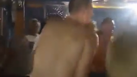 JOKIĆ NAPRAVIO ŠOU Urnebesna proslava istorijskog ugovora - Srbin se skinuo i poveo kolo (VIDEO)