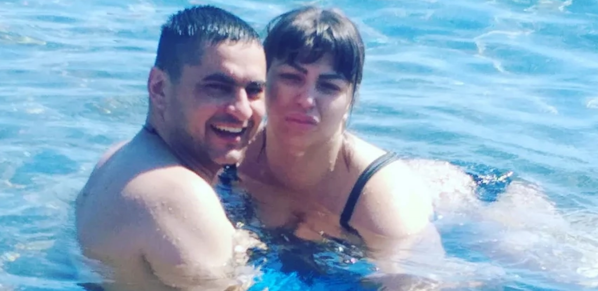 PRVA FOTKA MILJANE KULIĆ NAKON IZLASKA IZ BOLNICE Rijaliti zvezda uživa u svom domu, a Nenad ne može da sakrije sreću (FOTO)