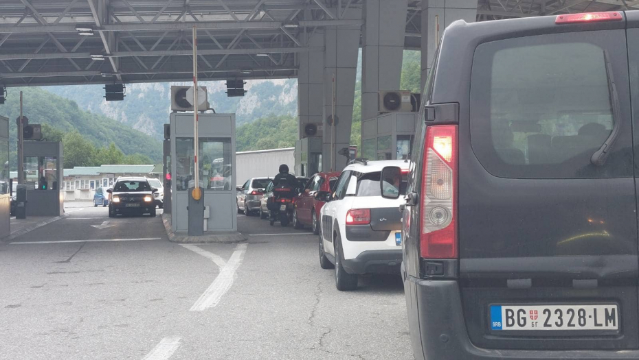 POLICIJA NA GRANICI MOŽE DA VAM UZME I AUTOMOBIL Ovo su razlozi zbog kojih vam graničaro mogu reći da ne možete dalje