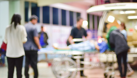 TRAGEDIJA KOD IVANJICE Mladić poginuo kad je sleteo automobilom u kanal