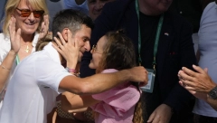 OVO OTKRIVA PRAVU ISTINU O ODNOSU NOVAKA I JELENE O njihovom poljupcu od pre 16 godina još se priča (FOTO)