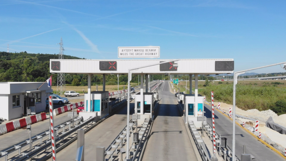 VOZAČI, OPREZ! Zbog košenja trave na ovoj deonici auto-puta Miloš Veliki zaustavna traka van funkcije