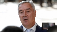 SKANDALOZNA IZJAVA MILA ĐUKANOVIĆA: "Srbija pokušava da vlada Severnom Makedonijom, Crnom Gorom, Bosnom..."