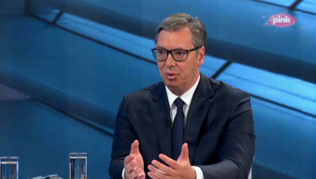 VUČIĆ O LICEMERIMA SA ZAPADA Razumemo zašto idu na pomen u Srebrenici, ali nije jasno zašto ne odu i u Jasenovac
