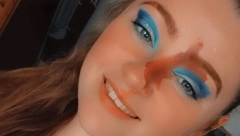 "STALNO ME PITAJU DA LI ME JE DEČKO UDARIO": Celog života su je maltretirali, uvek je bila drugačija, a danas roditelji sklanjaju decu od nje