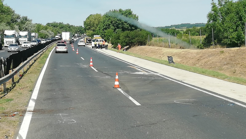 PALA BANDERA PREKO OBE TRAKE Haos u Makišu, vozači u velikom problemu (FOTO)