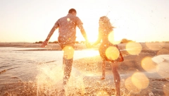 KAKO DA NA PRIRODAN NAČIN SAČUVATE PREPLANULOST? Hladan tuš i šargarepa čuvaju bronzani ten