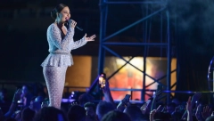 CELA ESTRADA ŽIVI OD MOJIH PESAMA, ŠTO NE BI I ANASTASIJA Ceca nikad iskrenija, pa otkrila kakvo je pitanje dobila od ćerke