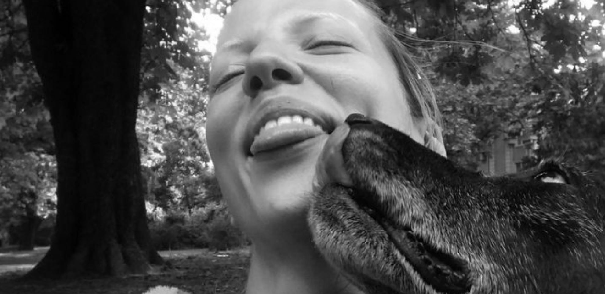 OBIŠLA SVET, A OVO JE MOGLO DA JE KOŠTA KARIJERE Evo ko je Bojana Šarac, srpska manekenka koja je izvršila samoubistvo