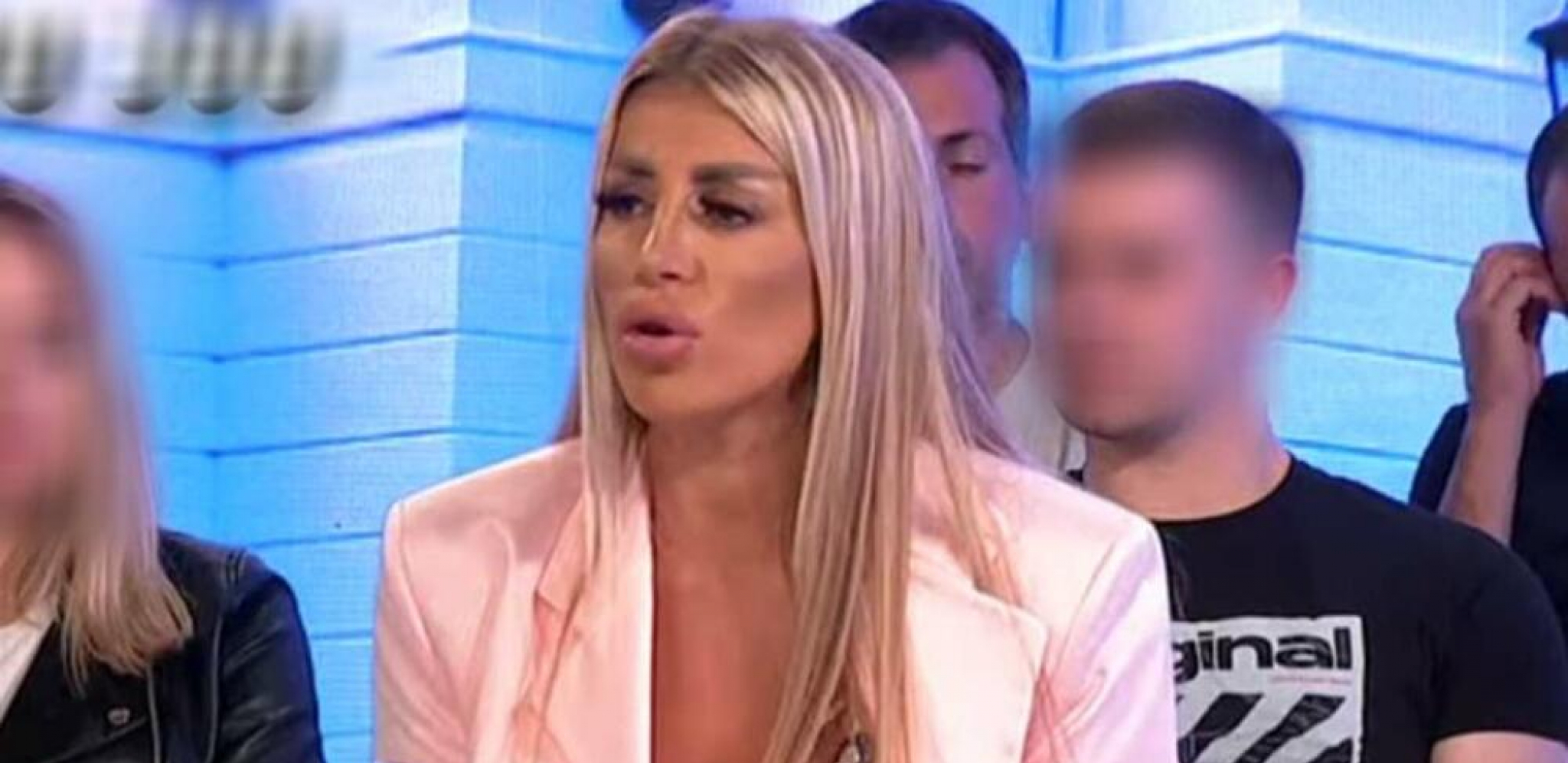 OVO IM RADI NA GLAVI, TAKO ULAZI U MOZAK Gledateljka u programu uživo optužila Dalilu da se bavi magijom i da je ovako zavela Dejana