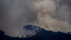 VEĆ DESETI DAN BUKTI OTVORENA VATRA Vetar ometa gašenje požara iz vazduha na Čvrsnici