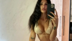 PROVOKATIVNA JOVANA Žena našeg bivšeg fudbalera ponovo pokazala golu zadnjicu (VIDEO)