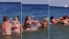 NEVIĐENA TUČA U MORU Žena u sukobu sa muškarcem, pljušte šamari i pesnice, dete dovedeno u opasnost (VIDEO)