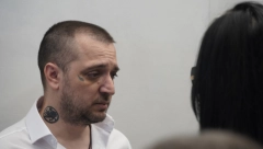 ZAPLAKAO PRED SUDNICOM  Zoran Marjanović poslednji put u zagrljaju najbližih pred odlazak u zatvor (FOTO)