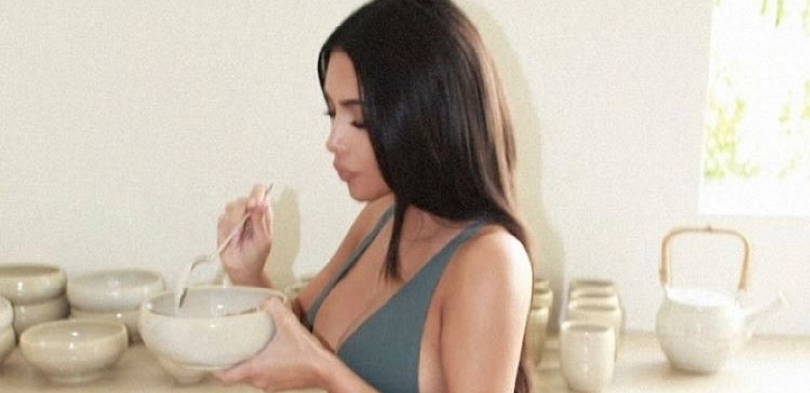 HIT ZA MRŠAVLJENJE PO RECEPTU KIM KARDAŠIJAN: Čia puding je postao toliko popularan da svi žele da znaju kako se pravi