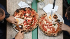 Hrvati deru turiste, ali ovo mesto je IZUZETAK! "Pivo sam popio za manje od 2 €, a evo koliko koštaju pica i sladoled"