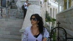 ZAVUKLA JE PET KRVAVIH NOŽEVA Pevačica otkrila morbidne detalje crne magije na estradi