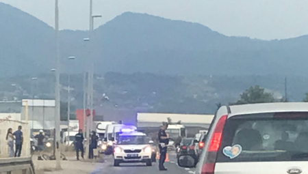 STRAVIČNA NESREĆA KOD VALJEVA Prevrnuo se kombi sa radnicima, ima mrtvih i povređenih!