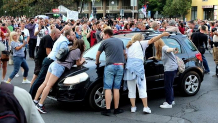 DIVLJANJE LAŽNIH EKOLOGA Maltretiraju građane u Novom Sadu (FOTO/VIDEO)