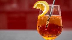 NAJBOLJI RECEPT ZA APEROL ŠPRIC: Napravite savršeno letnje piće