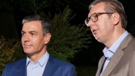 VUČIĆ I SANČEZ NA VEČERI Peva im ova naša poznata pevačica (VIDEO)