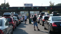 OGROMNA ZADRŽAVANJA NA GRANICAMA Na ovim prelazima čeka se čak pet sati!