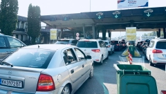 NAORUŽAJTE SE STRPLJENJEM Na graničnim prelazima čeka se i preko 180 minuta!