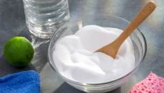 OD STAROG PRAVI NOVO Očistite kauč i fotelje od fleka uz pomoć 3 domaća sastojka