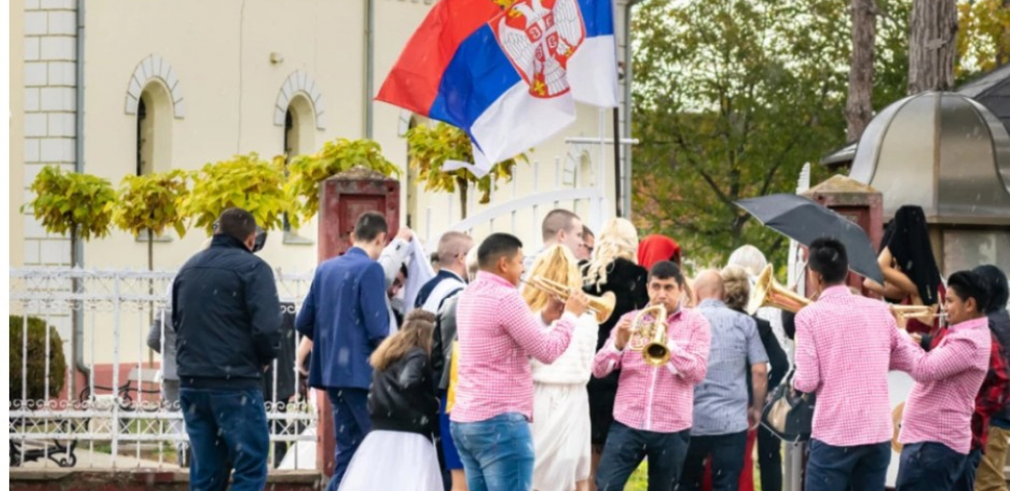 POBEGLI SVATOVI ZBOG ZEMLJOTRESA! Neviđena drama na svadbi u BiH, i mladenci pobegli glavom bez obzira iz restorana! Niko nije znao šta se dešava