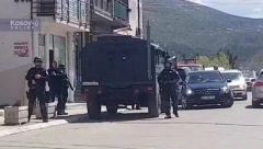 ŠIPTARI NAKUPOVALI ORUŽJE Opremaju policiju na administrativnoj liniji (FOTO)