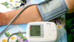 AKO OVAKO MERITE PRITISAK DOBIĆETE NETAČNE REZULTATE Stručnjaci otkrivaju gde grešite, ovo može da bude veoma opasno!