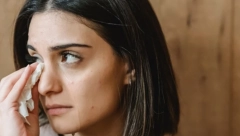 ZBOG ČEGA SVAKI HOROSKOPSKI ZNAK BRIZNE U PLAČ Ribe zbog filma, Škorpije zbog veselog događaja, a lav...