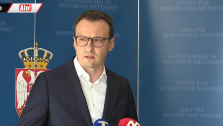 Petković: Rešenje za tablice mora biti isto kao za lične karte