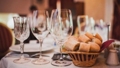 RESTORANI SMISLILI NOVI TRIK DA VAM IZVUKU NOVAC: Mislićete da je jeftinije, a mogu da "oderu"