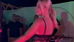 MILICA ZAIGRALA TRBUŠNI PLES Todorovićeva na nastupu dovela atmosferu do usijanja  (VIDEO)